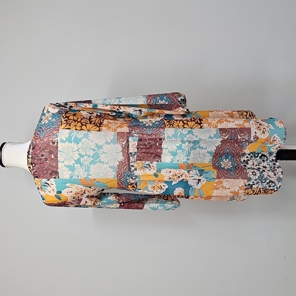 Cato Multicolor Floral Sheer Tunic Blouse - Picture 4 of 10